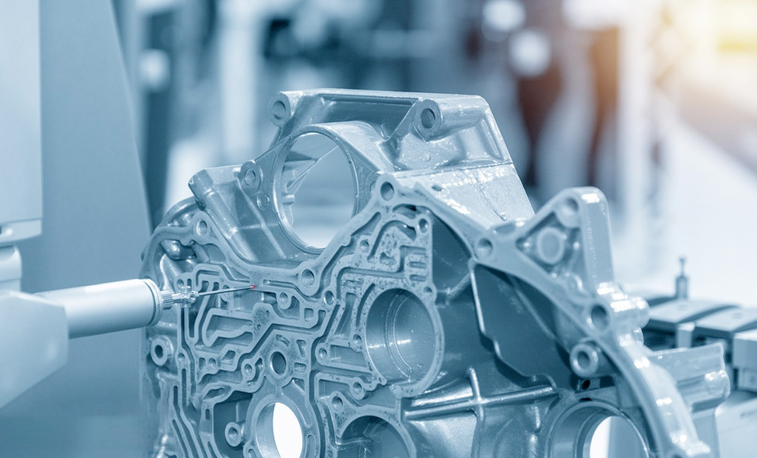 我们开发的模具包括了级进模，串联 线多工位传递模和自动化连线单动模